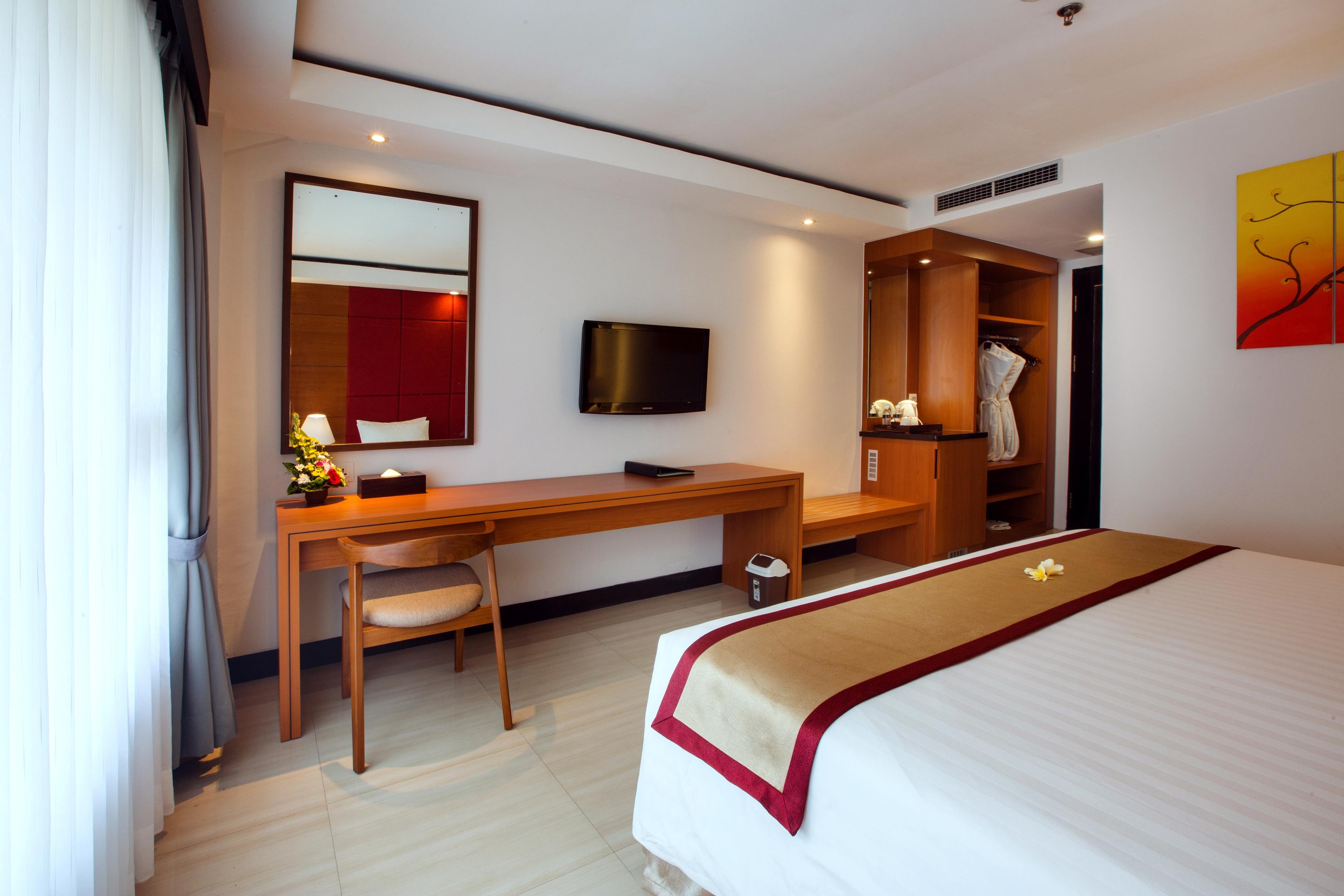 Royal Regantris Kuta Hotel Kuta Lombok Exterior foto