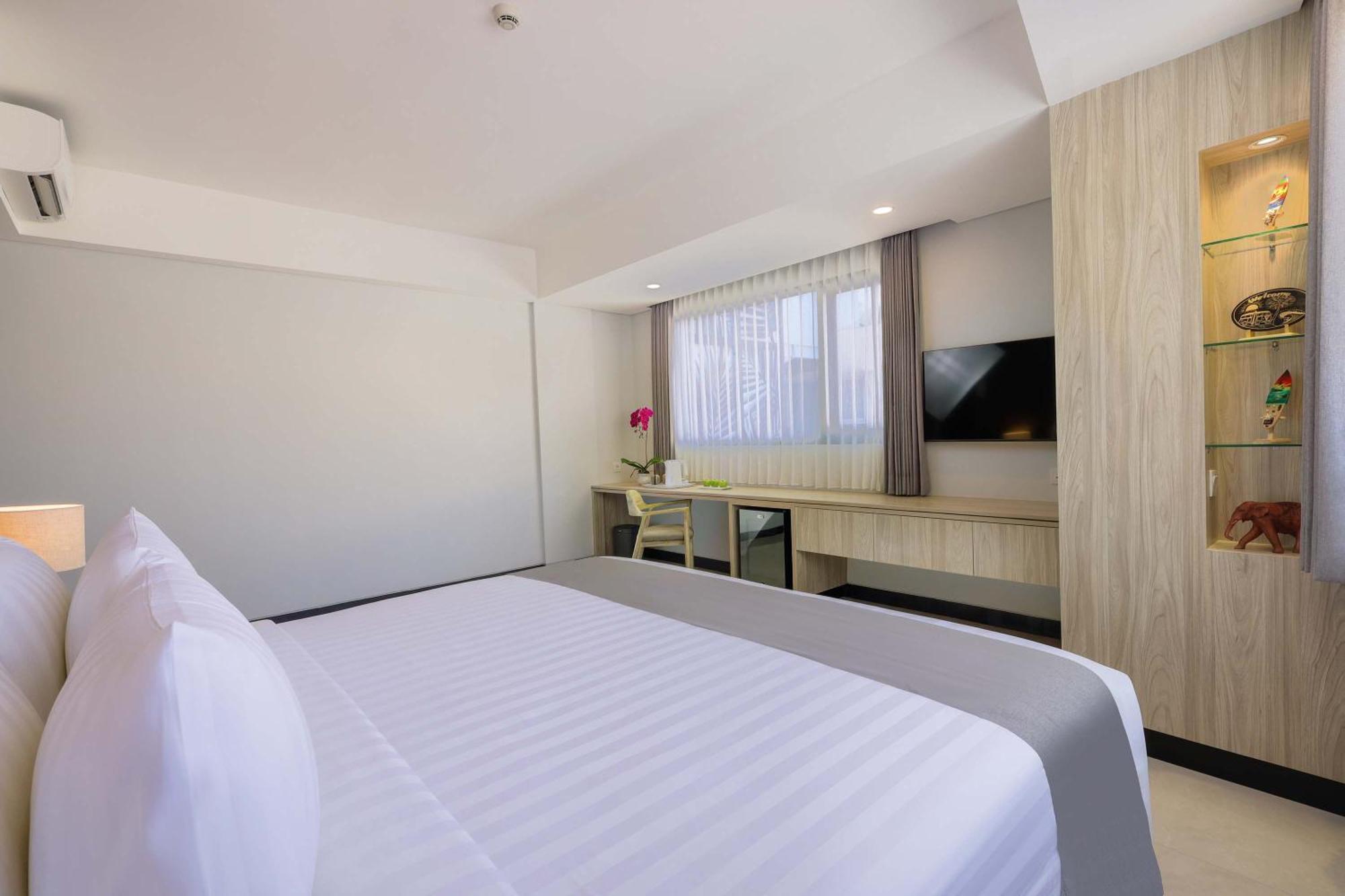 Royal Regantris Kuta Hotel Kuta Lombok Exterior foto